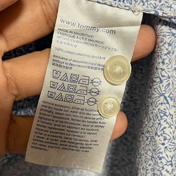 Tommy Hilfiger Men’s Button-Down Shirt – Blue Floral Print, Size Medium - Picture 6 of 12